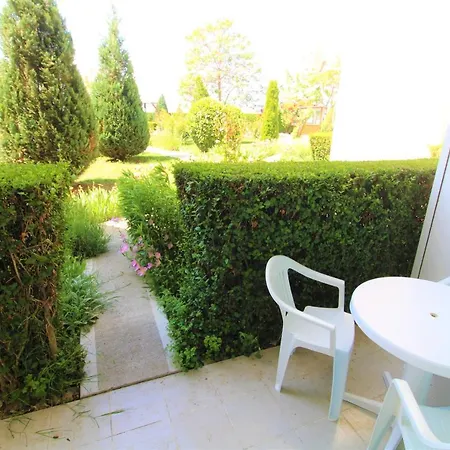 Rutland 2 - Menada Apartment *